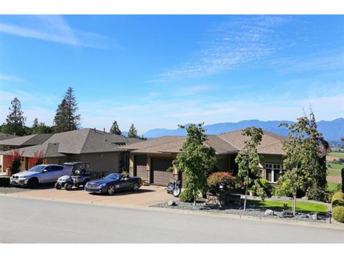 177-51075 Falls Crt, Chilliwack, BC, V4Z1K7 | Card Image