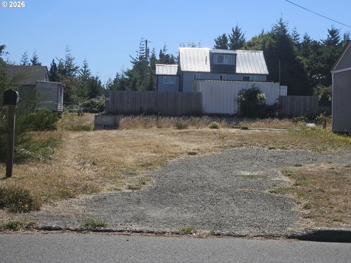 0 N Cammann, CoosBay, OR, 97420 | Card Image