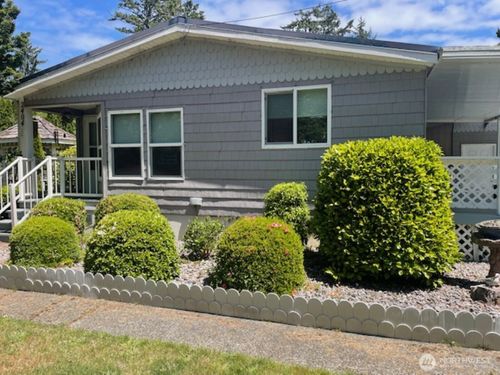 2404 Bay Ave, Ocean Park, WA, 98640-4335 | Card Image
