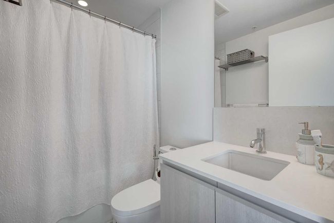 3304 - 1188 3 St Se, Condo with 2 bedrooms, 2 bathrooms and 2 parking in Calgary AB | Image 17