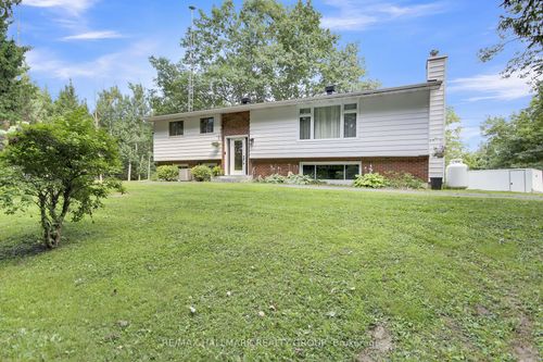 3875 Indian Creek Rd, Hammond, ON, K0A2A0 | Card Image