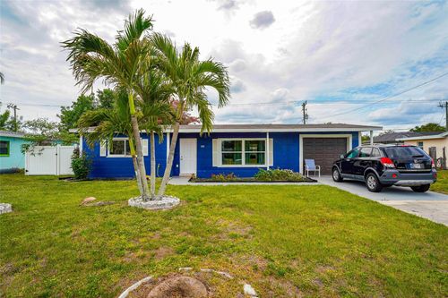 3095 Pinetree St, PORT CHARLOTTE, FL, 33952-6544 | Card Image