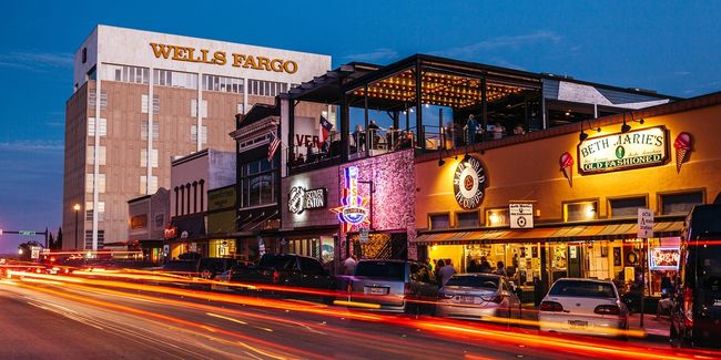 Denton nightlife | Image 31
