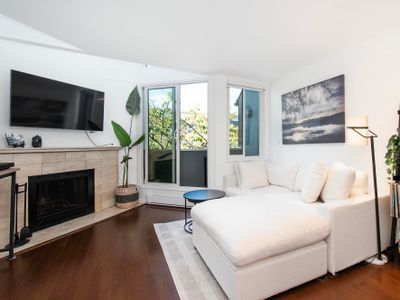 18 - 1870 Yew St, Condo with 1 bedrooms, 1 bathrooms and 1 parking in Vancouver BC | Image 3