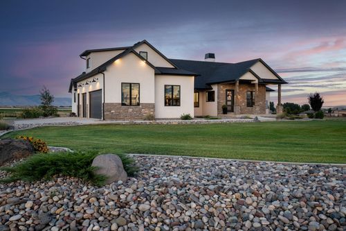 1648 Saddle Ring Ct, Loma, CO, 81524-8904 | Card Image