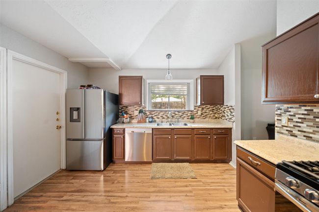 3326 Hartfield Ln, House other with 3 bedrooms, 2 bathrooms and 2 parking in Spring TX | Image 6