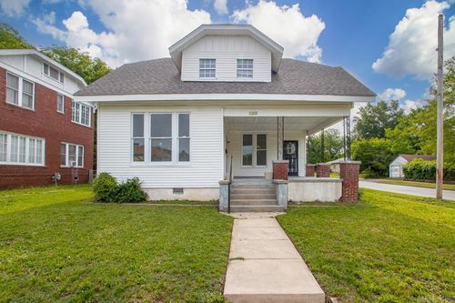 1923 S Izard St, Little Rock, AR, 72206-1125 | Card Image