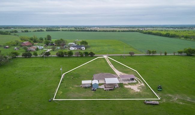 592 S Baese Rd, House other with 3 bedrooms, 2 bathrooms and null parking in Elm Mott TX | Image 31