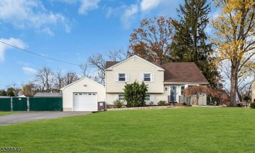 6 Gail Rd, Hillsborough, NJ, 08844-4207 | Card Image