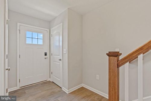 14-12429 Jackson Ave, WAYNESBORO, PA, 17268-4009 | Card Image