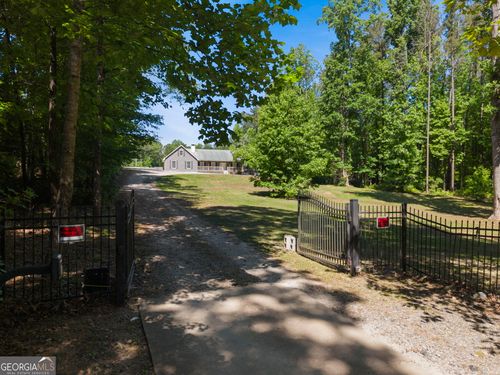 240 Magmar Ln, fayetteville, GA, 30214-3873 | Card Image