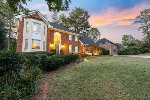2661 Willow Green Dr, Duluth, GA, 30096-3644 | Card Image