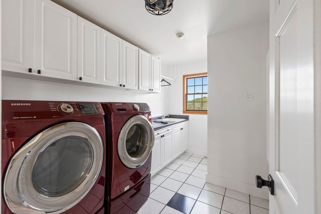 Laundry Room | Image 31