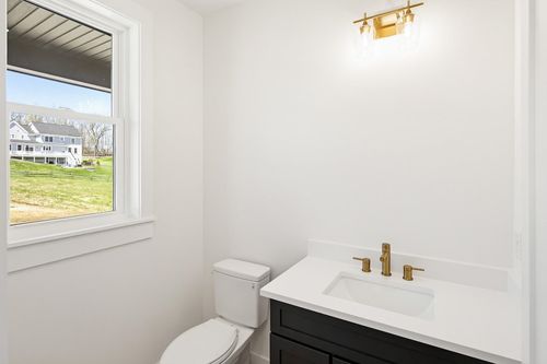 244 Oak St, Dover, NH, 03820-4853 | Card Image