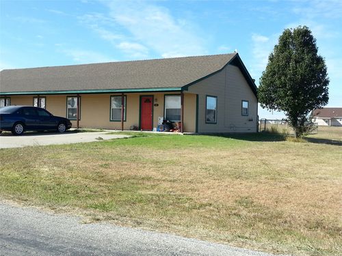 202 Blue Bell Ct, Weatherford, TX, 76088-3877 | Card Image