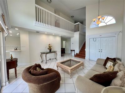 17640 Sw 32nd St, House other with 5 bedrooms, 2 bathrooms and null parking in Miramar FL | Image 3