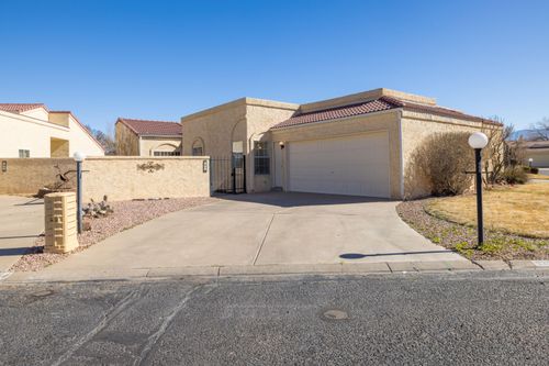 570 Eastlake Dr Se, Rio Rancho, NM, 87124-2163 | Card Image