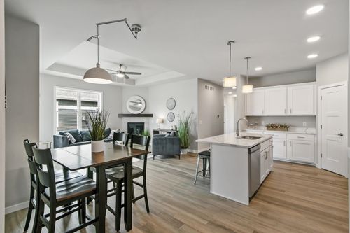 2882 Wild Goose Way, STOUGHTON, WI, 53589-9158 | Card Image