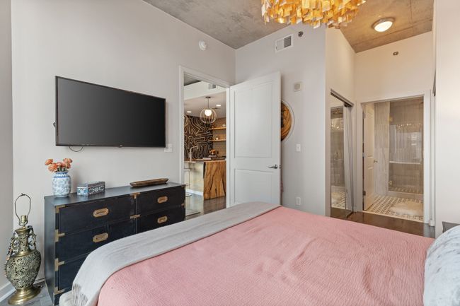 UNIT-914 - 301 Demonbreun St, Condo with 2 bedrooms, 2 bathrooms and 2 parking in Nashville TN | Image 10