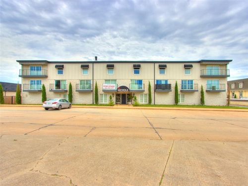apt-216-1110 Sherwood Ln, Nichols Hills, OK, 73116-6517 | Card Image