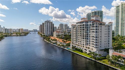 apt-204-20165 Ne 39th Pl, Aventura, FL, 33180-3424 | Card Image
