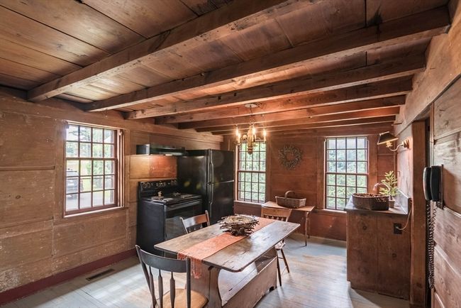 168 N Main St, House other with 4 bedrooms, 2 bathrooms and 7 parking in Sunderland MA | Image 10