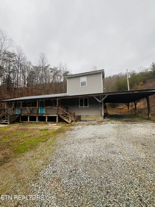 6716 War Creek Rd, Thorn Hill, TN, 37881 | Card Image