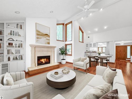 6179 Red Fox Run, Traverse City, MI, 49686-6103 | Card Image