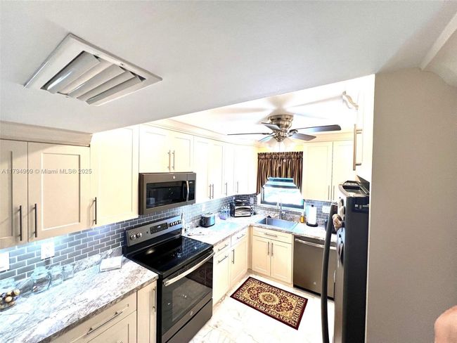 APT-12K - 1500 S Ocean Dr, Condo with 2 bedrooms, 2 bathrooms and null parking in Hollywood FL | Image 25