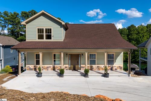 401 Long View Ridge Ln, Seneca, SC, 29672-0479 | Card Image
