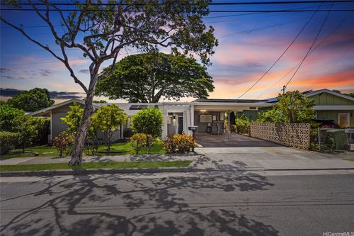 5633 Kanau St, Honolulu, HI, 96821-2016 | Card Image
