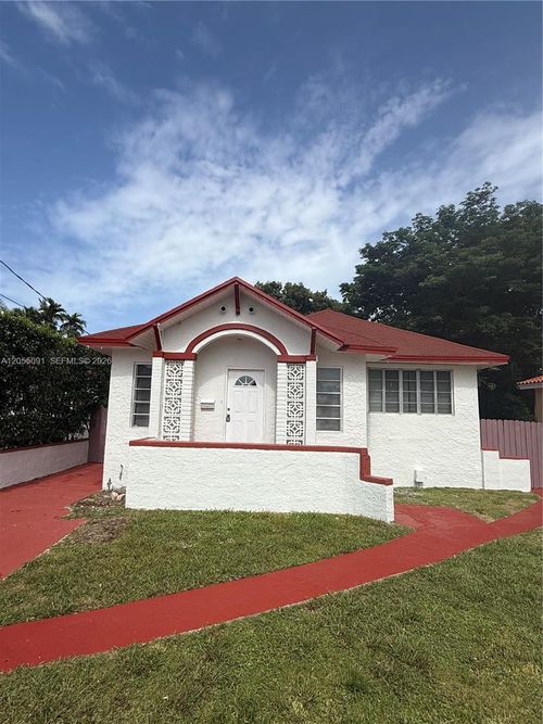 3747 Sheridan Ave, Miami Beach, FL, 33140-3949 | Card Image