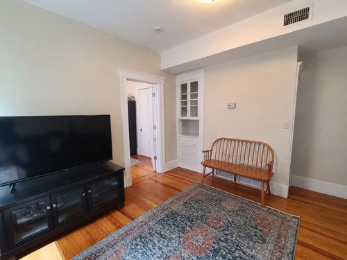 4-140 Elm St, Worcester, MA, 01609-1956 | Card Image