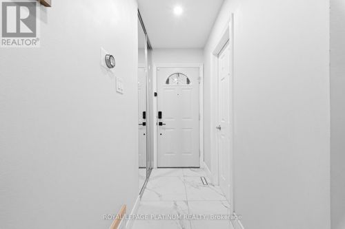 9-18 Cotton Downway, North York, ON, M2J4V7 | Card Image