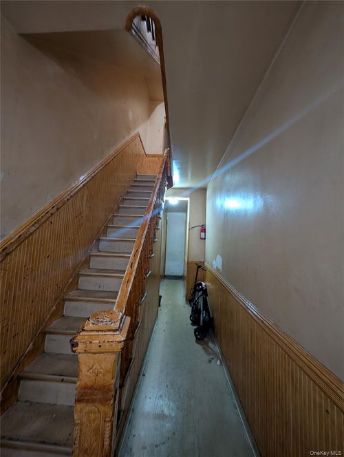 299 Harman St, Brooklyn, NY, 11237-4951 | Card Image