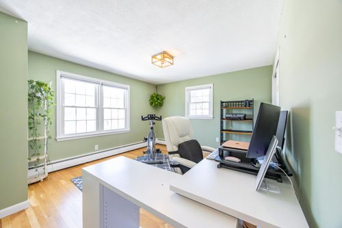 9 Leslie Ln, Nashua, NH, 03062-1603 | Card Image