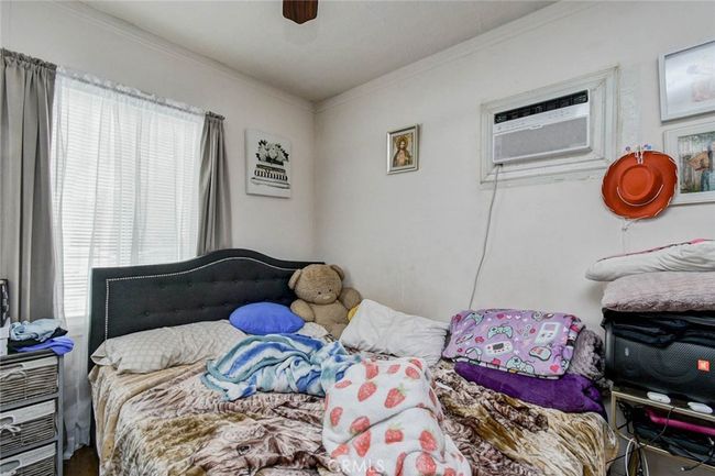 Bedroom 2 to front house | Image 24