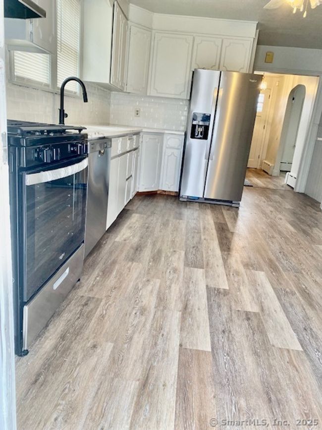 854 Burnside Ave, House other with 4 bedrooms, 2 bathrooms and 4 parking in East Hartford CT | Image 5