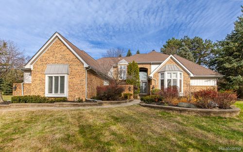 6351 Cherry Tree Ct, Rochester Hills, MI, 48306-3343 | Card Image