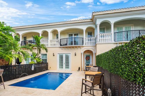605 Avenue H, Delray Beach, FL, 33483-3274 | Card Image