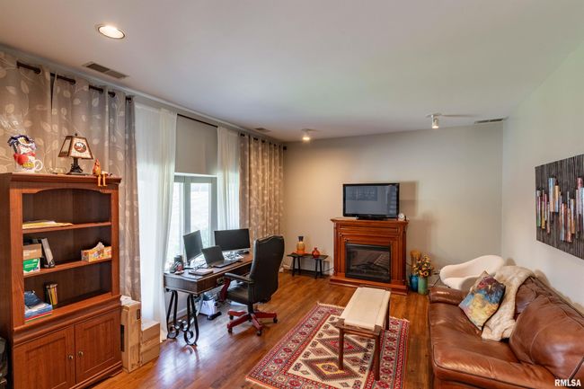 168 Lake Indian Hills Cir, House other with 4 bedrooms, 5 bathrooms and null parking in Carbondale IL | Image 4