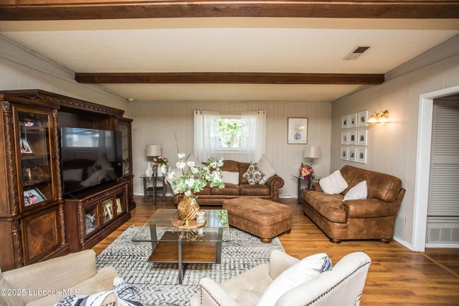 504 Avenue C, House other with 3 bedrooms, 2 bathrooms and null parking in Olton TX | Image 15