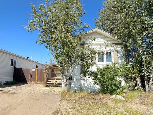 215 Grant Way, Fort Mcmurray, AB, T9H5J3 | Card Image