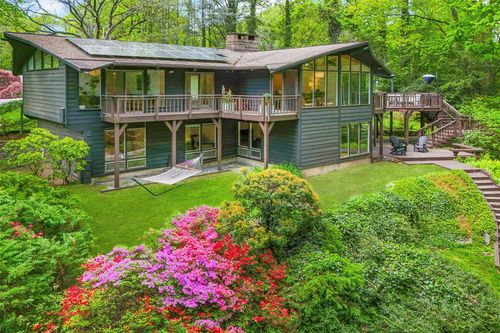 9 Hidden Green Ln, Larchmont, NY, 10538-1117 | Card Image