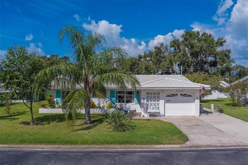 9262 140th Ln, SEMINOLE, FL, 33776-1240 | Card Image