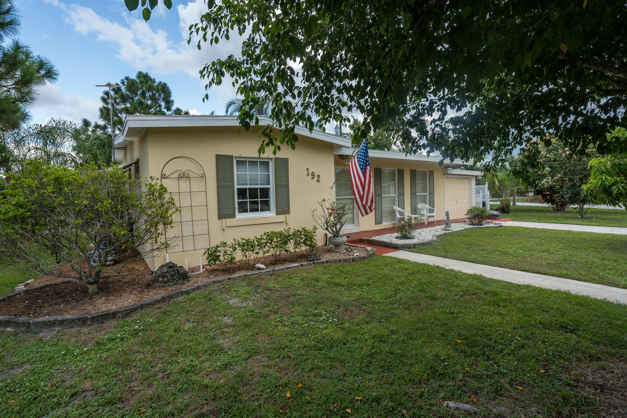 Castana Ct, Port Saint Lucie, FL 34983
