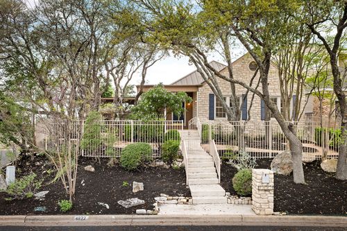 4822 Twin Valley Dr, Austin, TX, 78731-3539 | Card Image