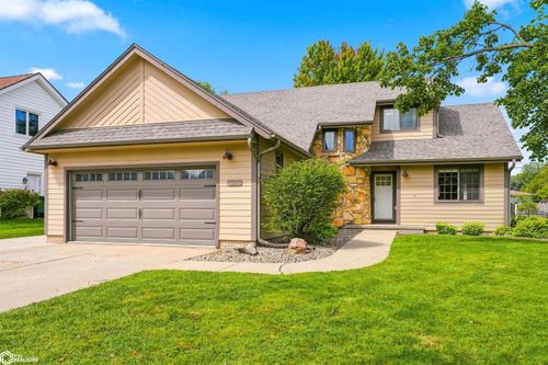 806 Se Richland Cir, Ankeny, IA, 50021-3649 | Card Image