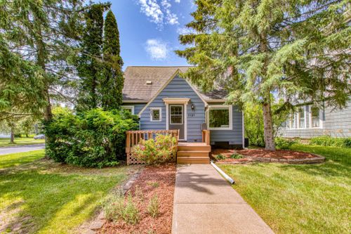 1121 2nd Ave W, ASHLAND, WI, 54806-3135 | Card Image