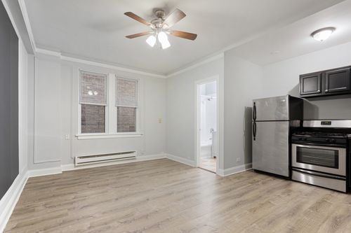 apt-204-5860 N Kenmore Ave, Chicago, IL, 60660-3724 | Card Image